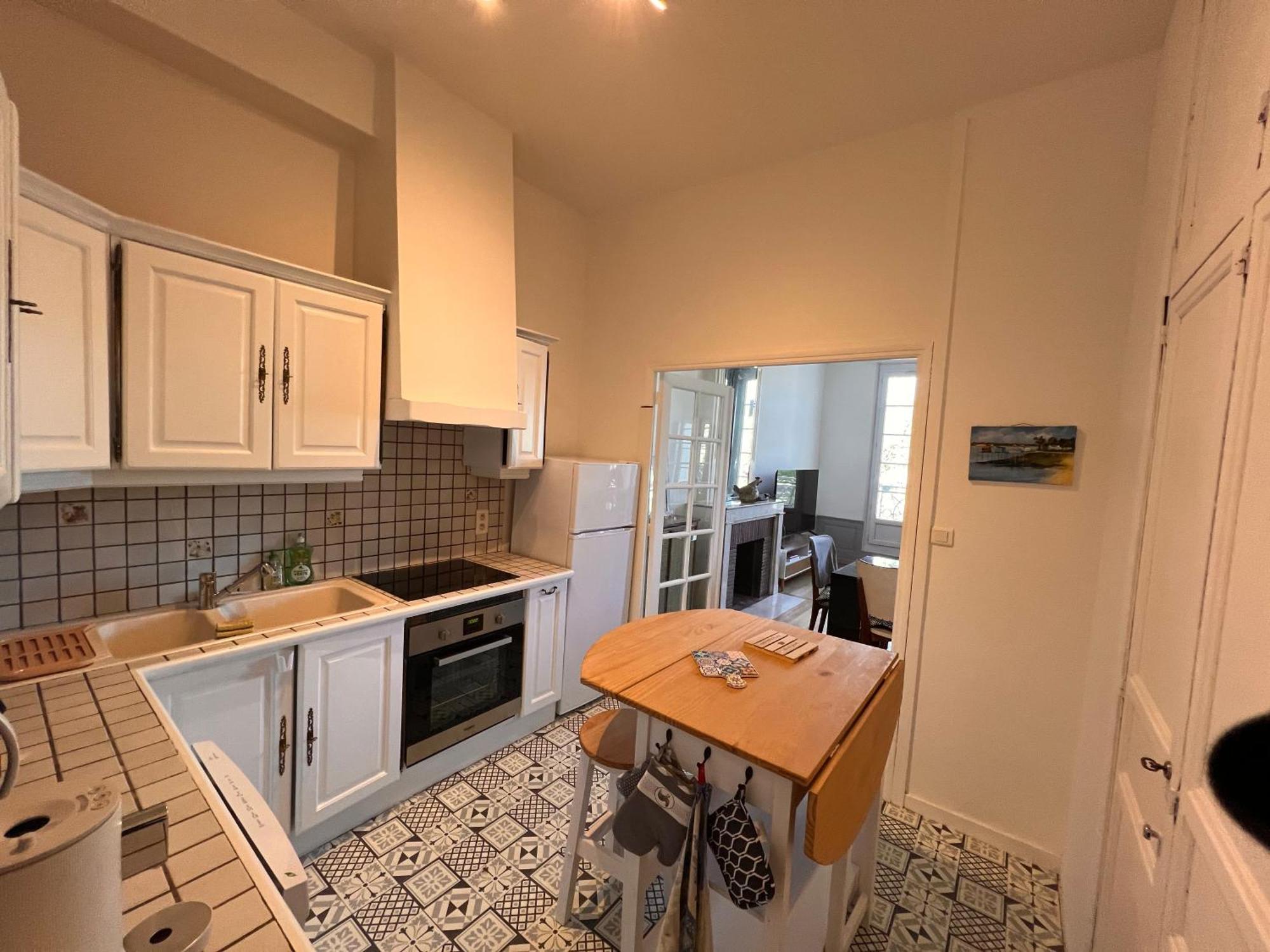 La Colbertine - Charming Apartment In Place Colbert Rochefort  Exteriör bild