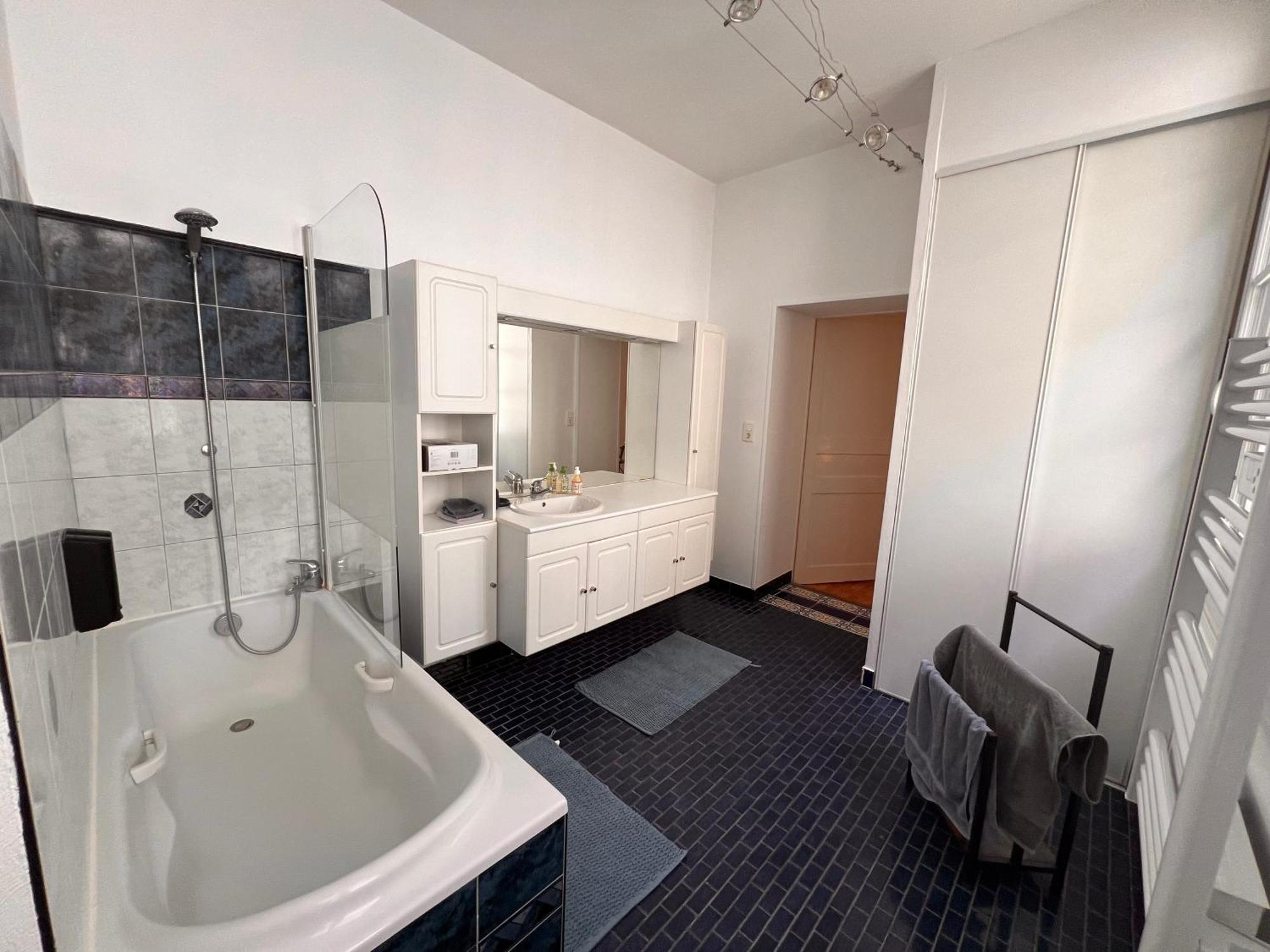 La Colbertine - Charming Apartment In Place Colbert Rochefort  Exteriör bild