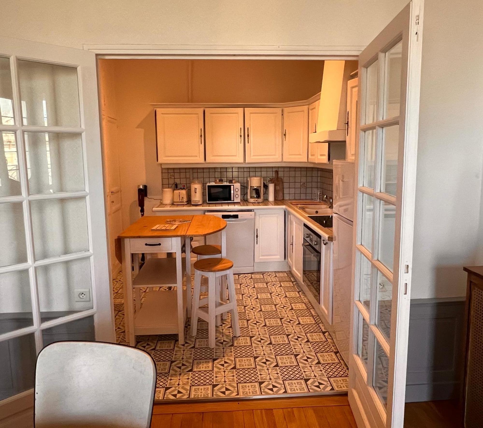 La Colbertine - Charming Apartment In Place Colbert Rochefort  Exteriör bild